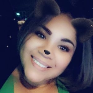 Meet your Posher, Ana